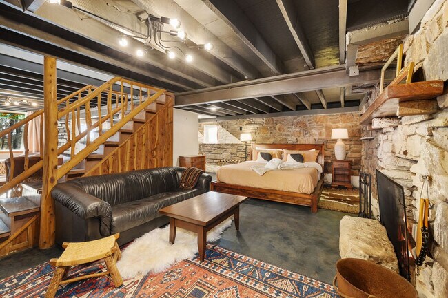 17097 Lake Sequoyah Dr unit ID1357735P, Fayetteville, AR 72701 - photo 7