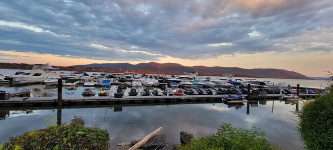 176 Montgomery St unit 3, Newburgh, NY 12550 - photo 2