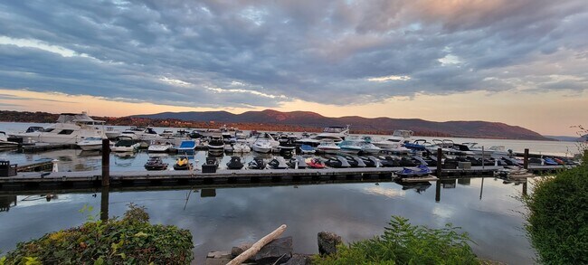 176 Montgomery St unit 4, Newburgh, NY 12550 - photo 2