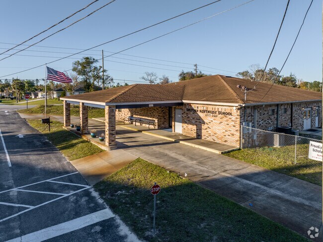 Deltona Adventist School - Front