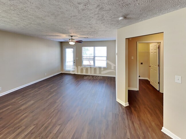 313 School House Ct, Nashville, TN 37013 - photo 4