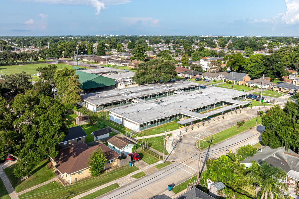 Green Park Elementary School has 467 students in grades PK-5.