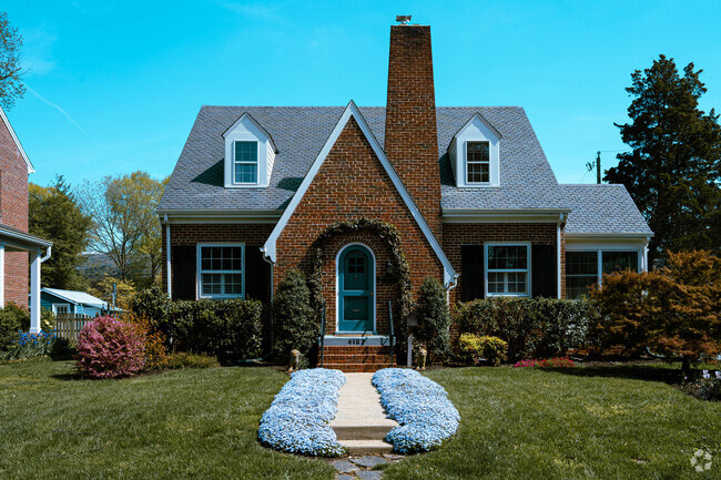 Brick Style Home in Cedarhurst Richmond VA