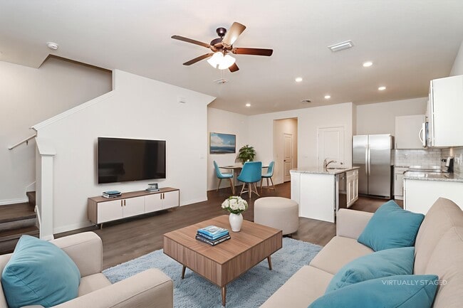 11882 Stoneport Place, Riverview, FL 33569 - photo 2