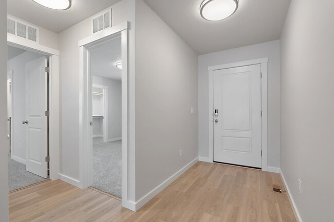 1355 Cresent St, Weiser, ID 83672 - photo 3