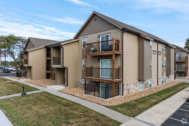Southfork Apartments, Olathe, KS 66061 - photo 2