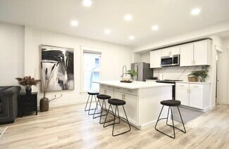 11 Noble St Unit 1, Brunswick, ME 04011