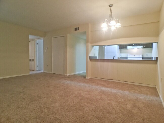301 E Second St, Springfield, GA 31329 - photo 4