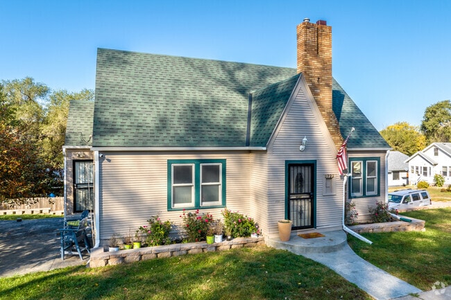 Residents of Clifton Hills take pride in their homes and yards.