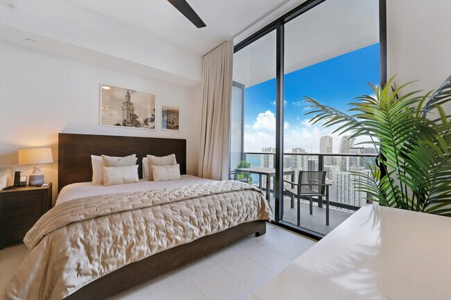 33 NE 2nd Ave unit ID1059808P, Miami, FL 33132 - photo 3