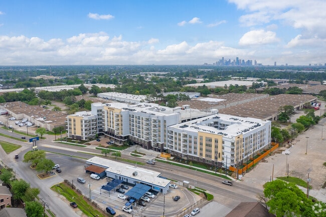 The Brighton Garden Oaks, Houston, TX 77018 - photo 4