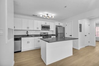 851 Fields Dr, Bowling Green, KY 42104