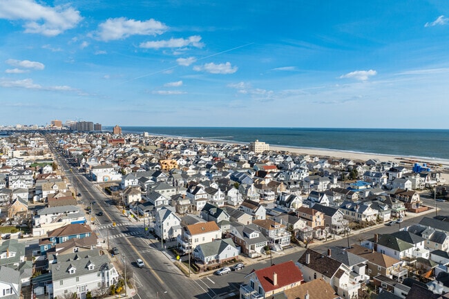Ventnor City is a charming beach town right along the Atlantic Ocean, away from the noise of Atlantic City.