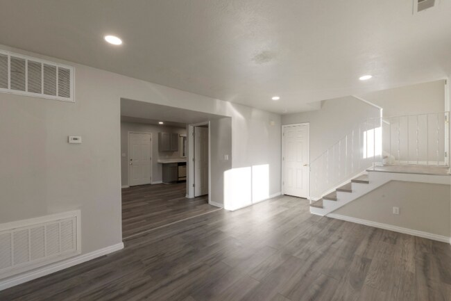 470 W 1600 S unit 476, Orem, UT 84058 - photo 6