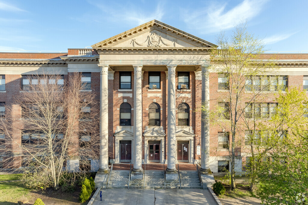 The grandiose entrance to Roger Williams Middle School located in Lower South Providence.