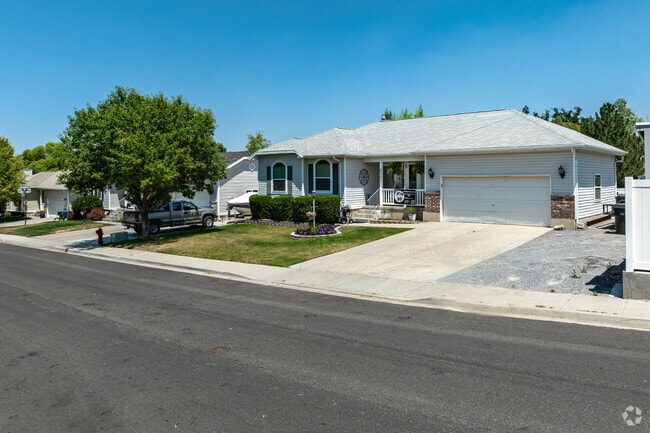 Hunter has many ranch style homes.