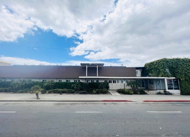 Premier Apartments, Gardena, CA 90249 - photo 2