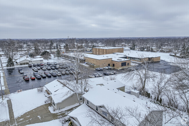 Campanelli Elementary School is a highly rated school in Schaumburg.