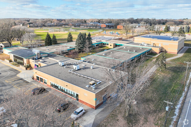 There are over 400 students in grades K-6th at Edgerton Elementary School.