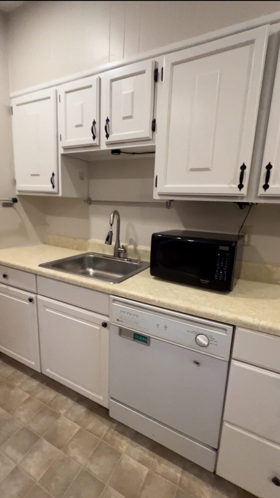 75 Pearson Rd unit 1, Somerville, MA 02144 - photo 1