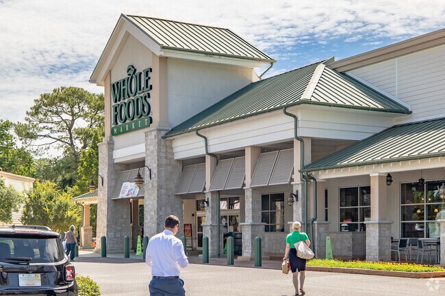 Shop your organic needs at Whole Foods in Miracle Plaza in Midtown Tallahassee, FL.