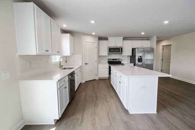 3081 Stonemill Trail, Boiling Springs, SC 29316 - photo 5