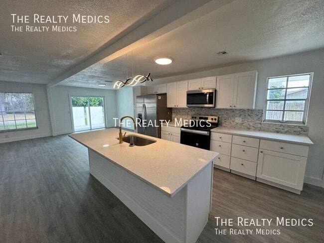 1718 Palmer Ln, Rockledge, FL 32955 - photo 5