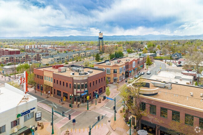 Scenic Heights is close to Olde Town.