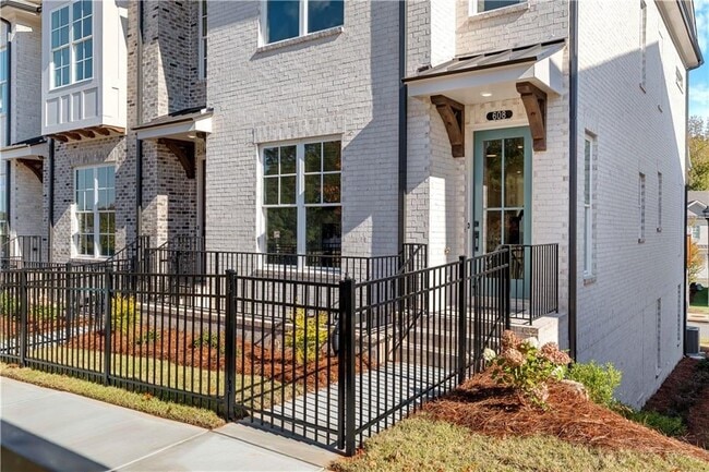 602 Goldsmith Ct unit 116, Johns Creek, GA 30022 - photo 4