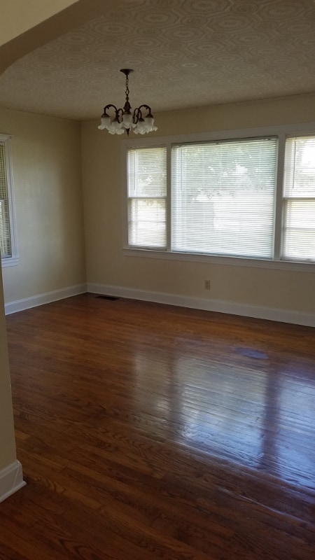 7055 St John Rd, Elizabethtown, KY 42701