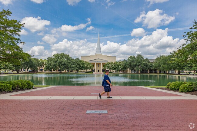 Woodstock is home to many students who attend the nearby Charleston Southern University.