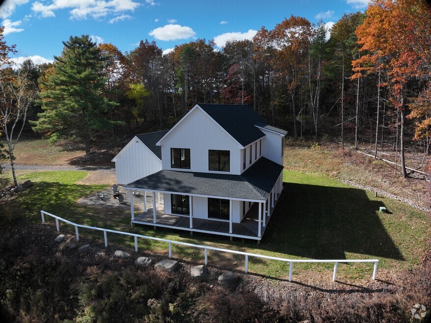 720 Sunny Hill Rd, Greenville, NY 12083 - photo 2