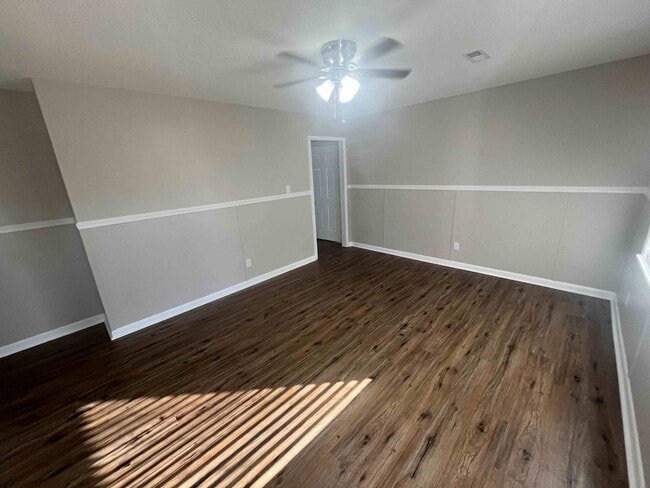 512 Blaine Dr SW, Decatur, AL 35603 - photo 2