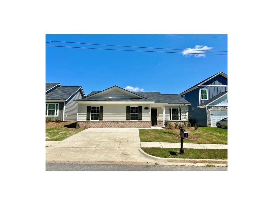 27 Whiterock Rd, Phenix City, AL 36869 - photo 1