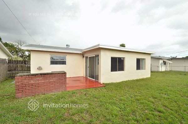 11450 NW 35th Place, Sunrise, FL 33323 - photo 7