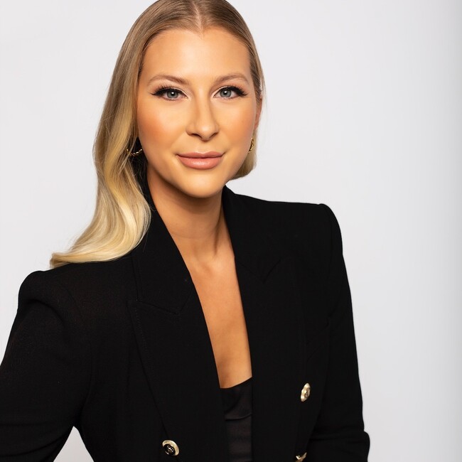 Agent Photo