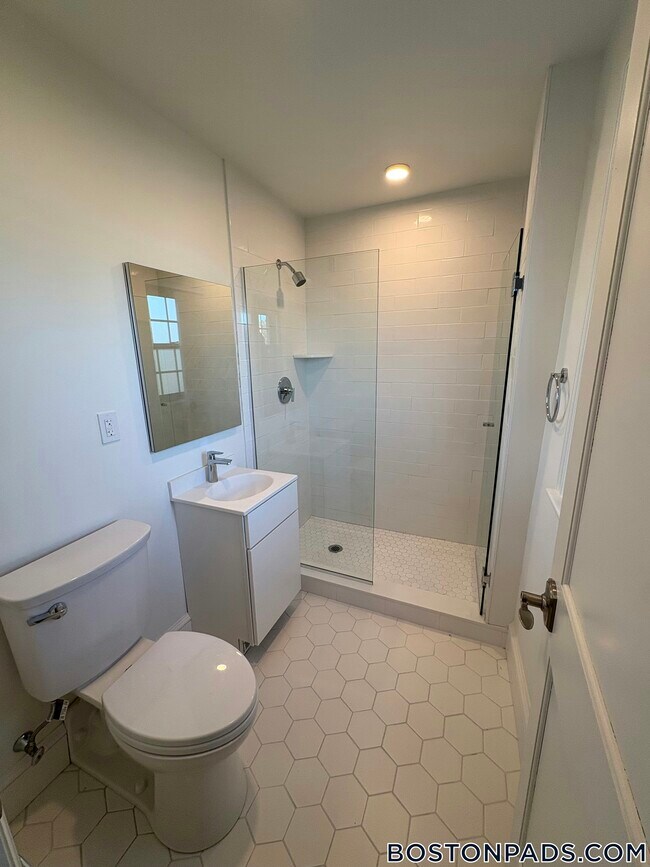 1200 Massachusetts Ave unit 516, Cambridge, MA 02138 - photo 7