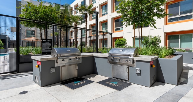 Ensemble at Northridge, Northridge, CA 91324 - photo 5