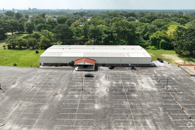 Rivers of Life Christian School offers various activities for students.