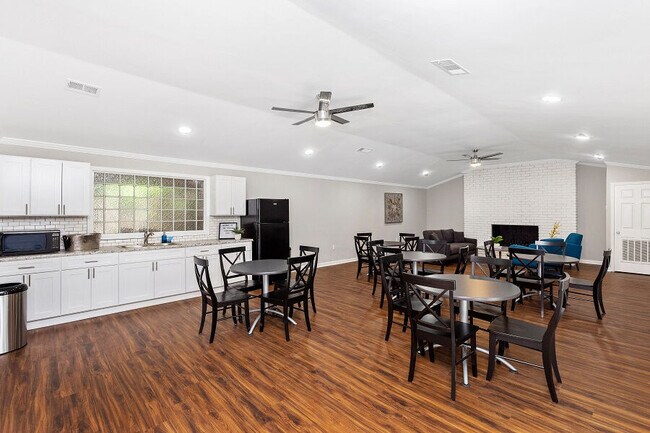 The Crossing at Henderson Mill Apartment Homes, Chamblee, GA 30341 - photo 5