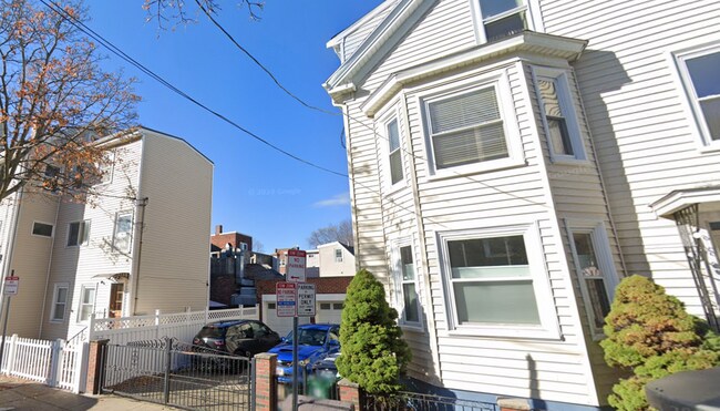 10 Hunting St unit 2, Cambridge, MA 02141 - photo 2