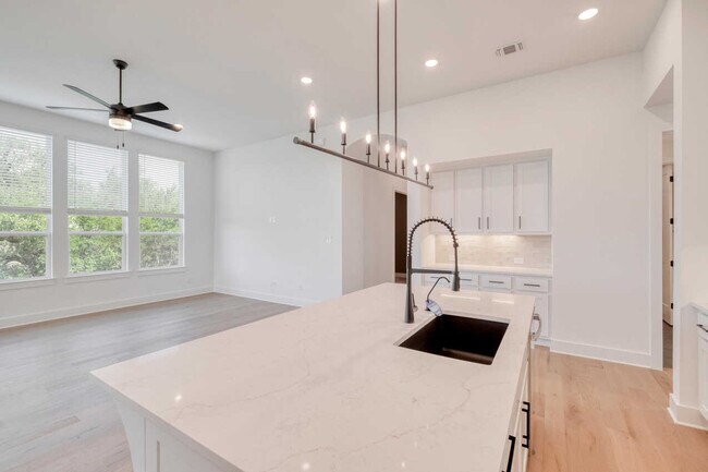 3217 Moon Ridge Rd, Georgetown, TX 78628 - photo 7