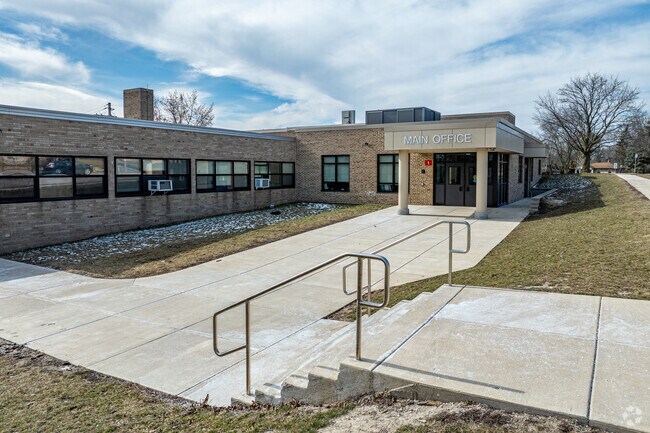 Hawthorne Elementary School has a student pupulation of 326.