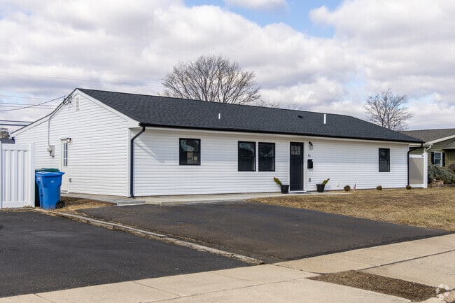 Ranch homes with private driveways are readily available in the Stonybrook community.