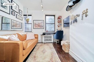 226 W 13th St, New York, NY 10011