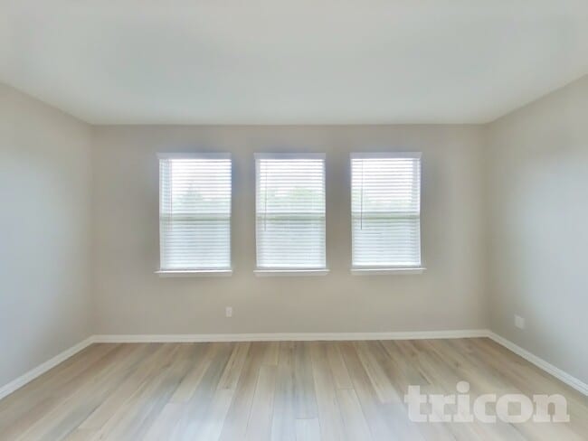 448 Walpole Ct, Fate, TX 75189 - photo 3