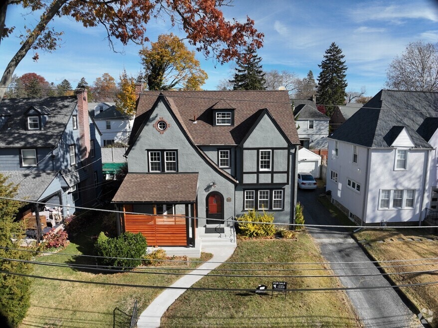 837 Alexander Ave, Drexel Hill, PA 19026 - photo 2