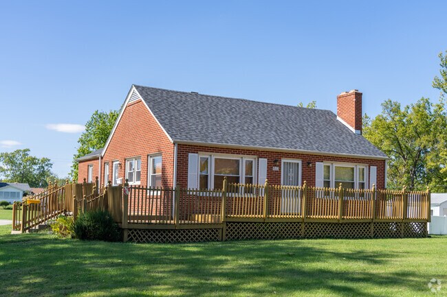 Homes in Fairlawn offer simple layouts with wide lawns and accessible driveways.