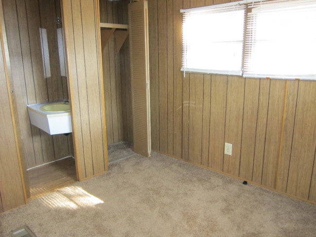 413 Miller St, White Oak, TX 75693 - photo 7