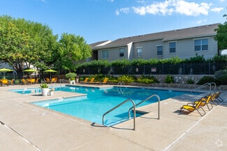 7401 Phoenix Ave, El Paso, TX 79915